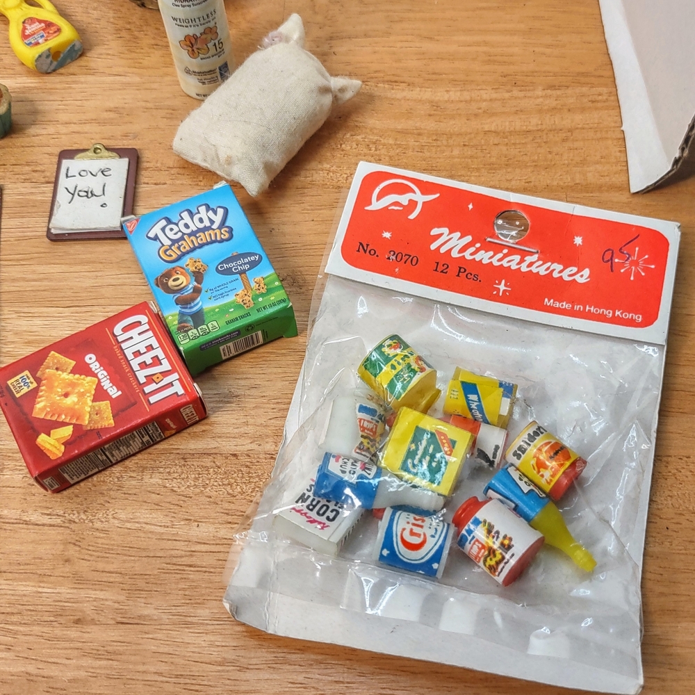 12-Piece Set with Assorted Colors
